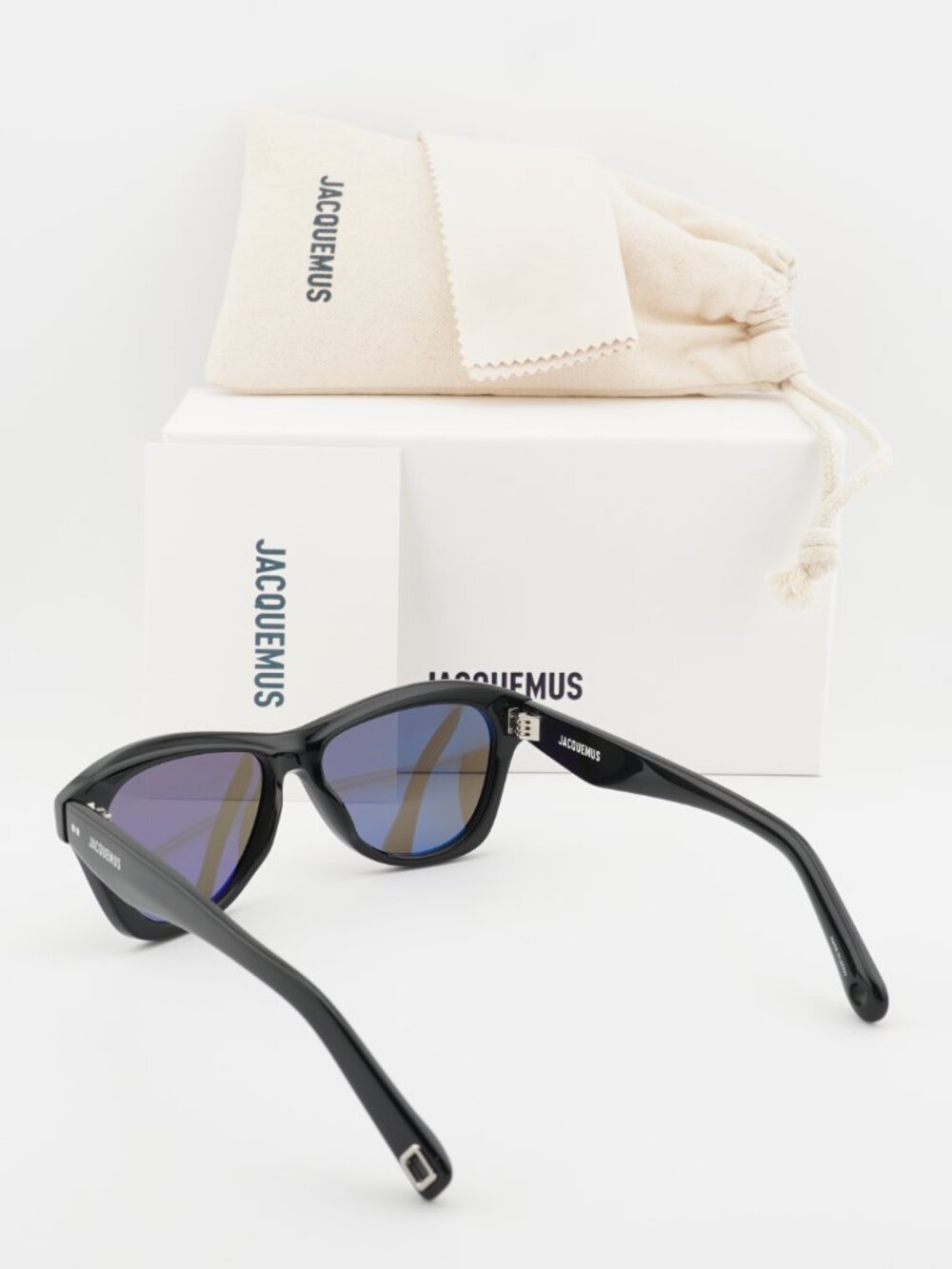 Jacquemus PALMIER JAC/59 C1 Cat Eye Sunglasses - Shiny Black / Grey - Picture 6 of 10